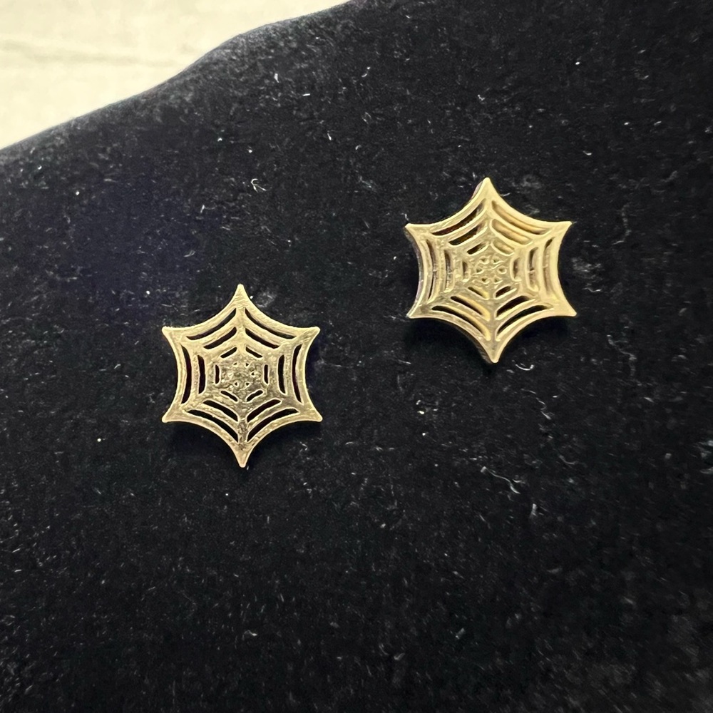 Spiderweb Stud Earrings, Gold Tone